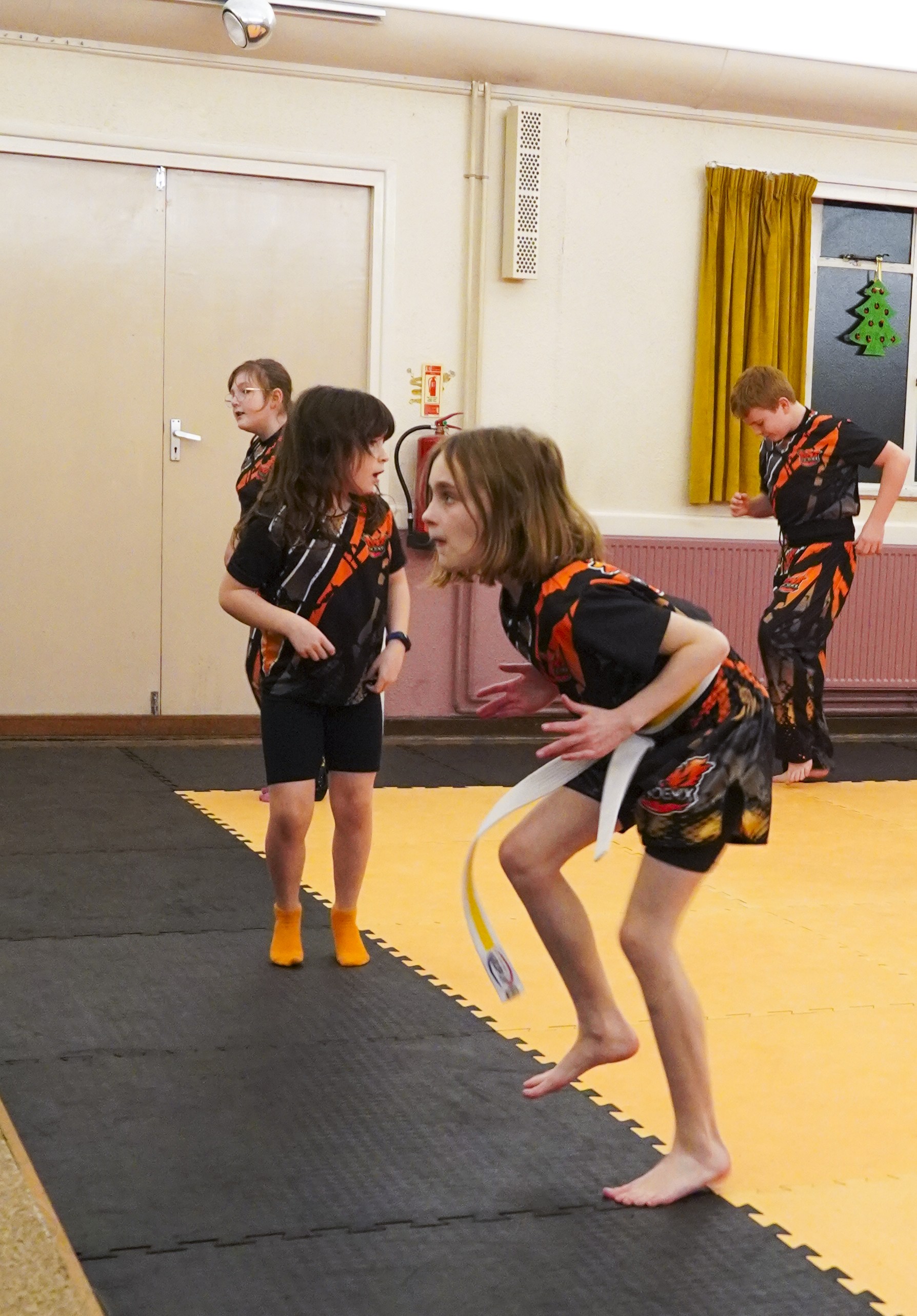 Junior class starting with supported drills